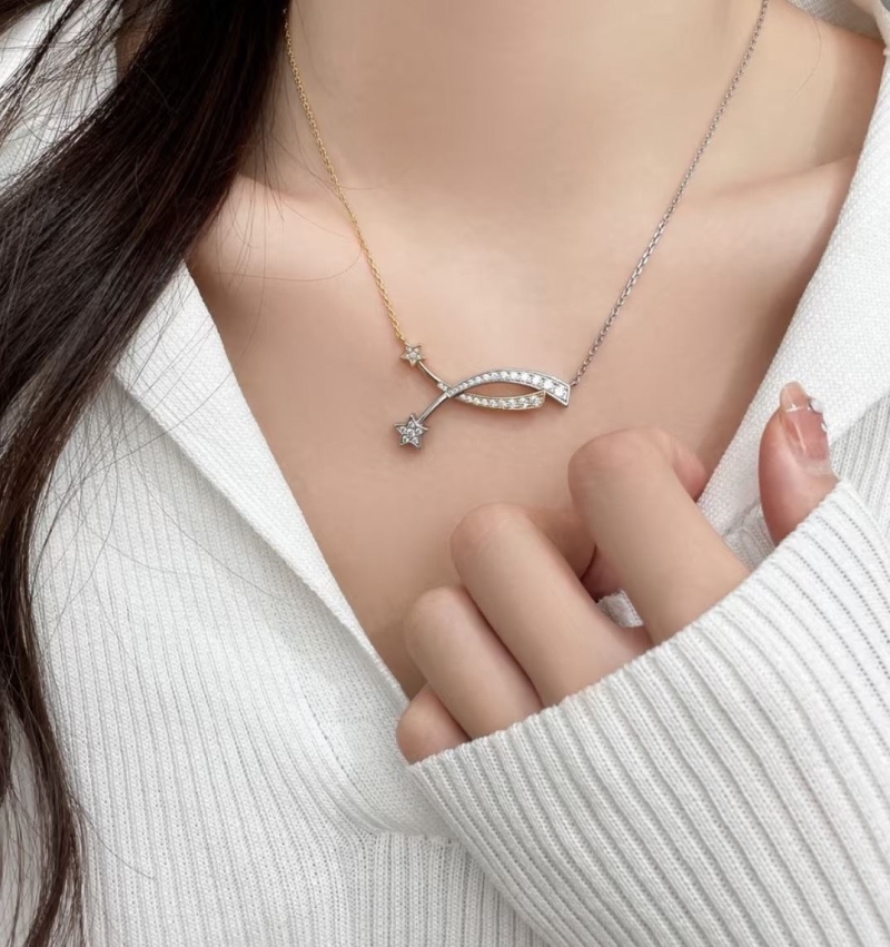 Ch**el necklaces